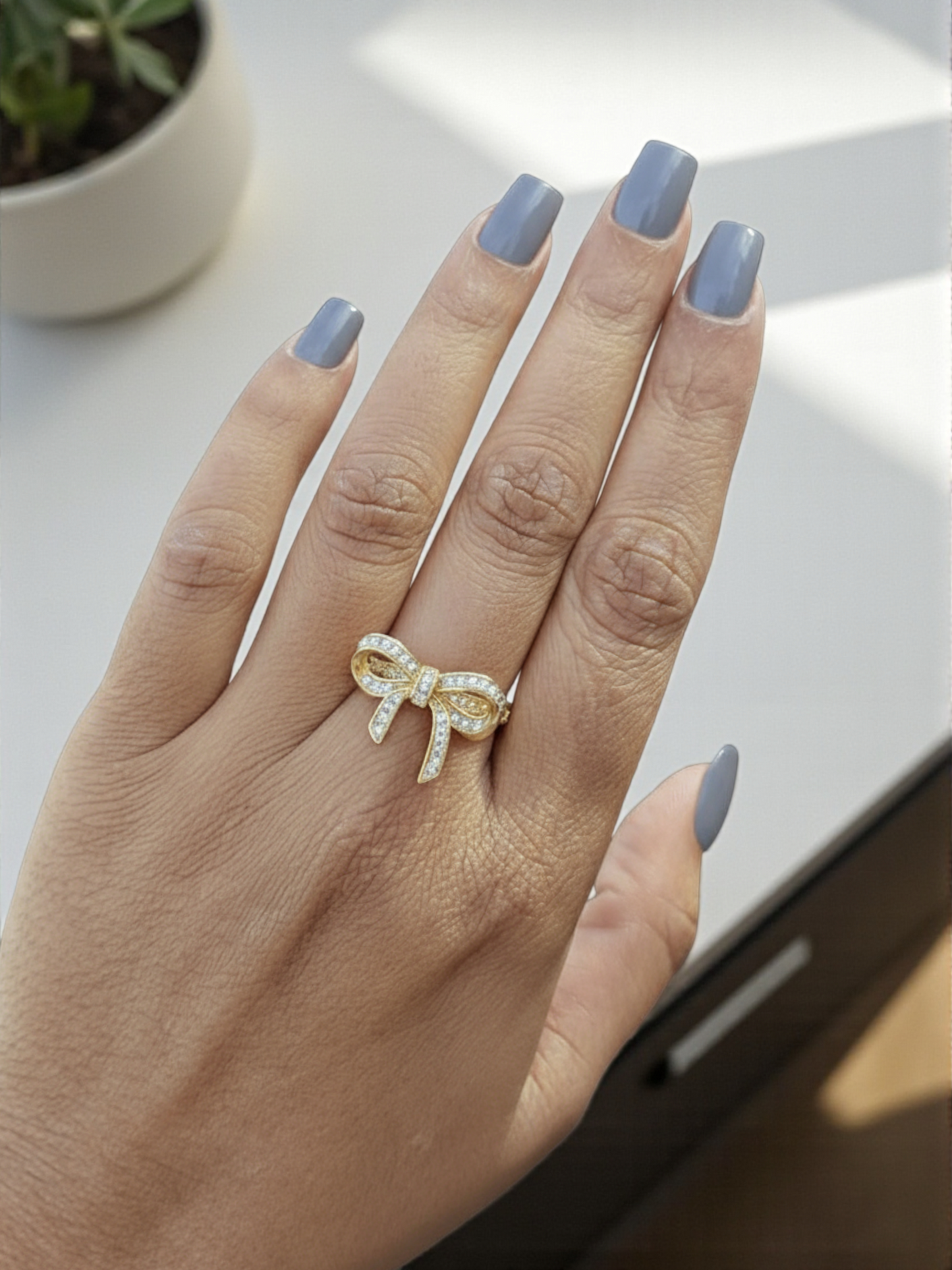 Sparkling Bow Ring