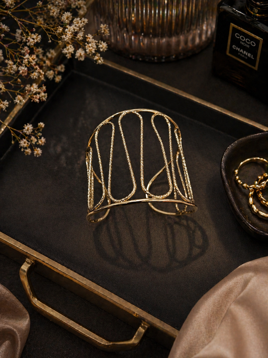 Golden Wave Sculpted Hand Cuff