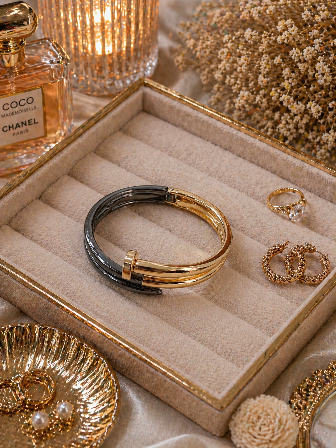 Dual Tone Edge Hand Cuff