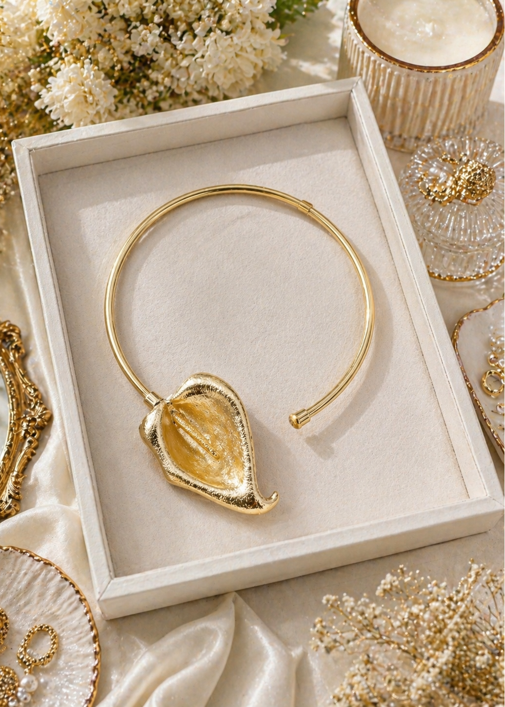 Golden Leaf Statement Choker