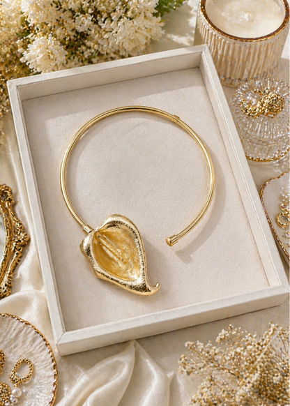 Golden Leaf Statement Choker