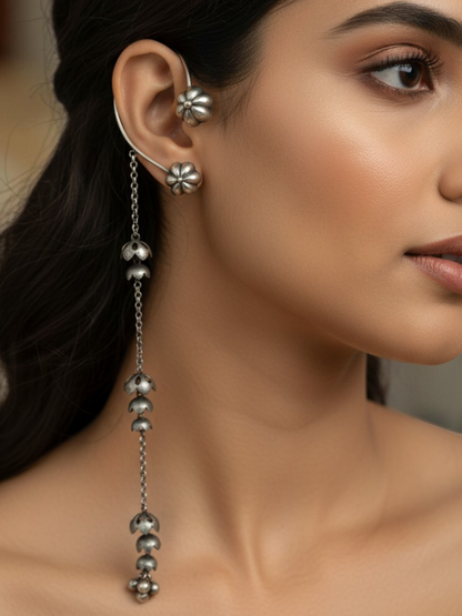 Midnight Drift Ear Cuff Chain