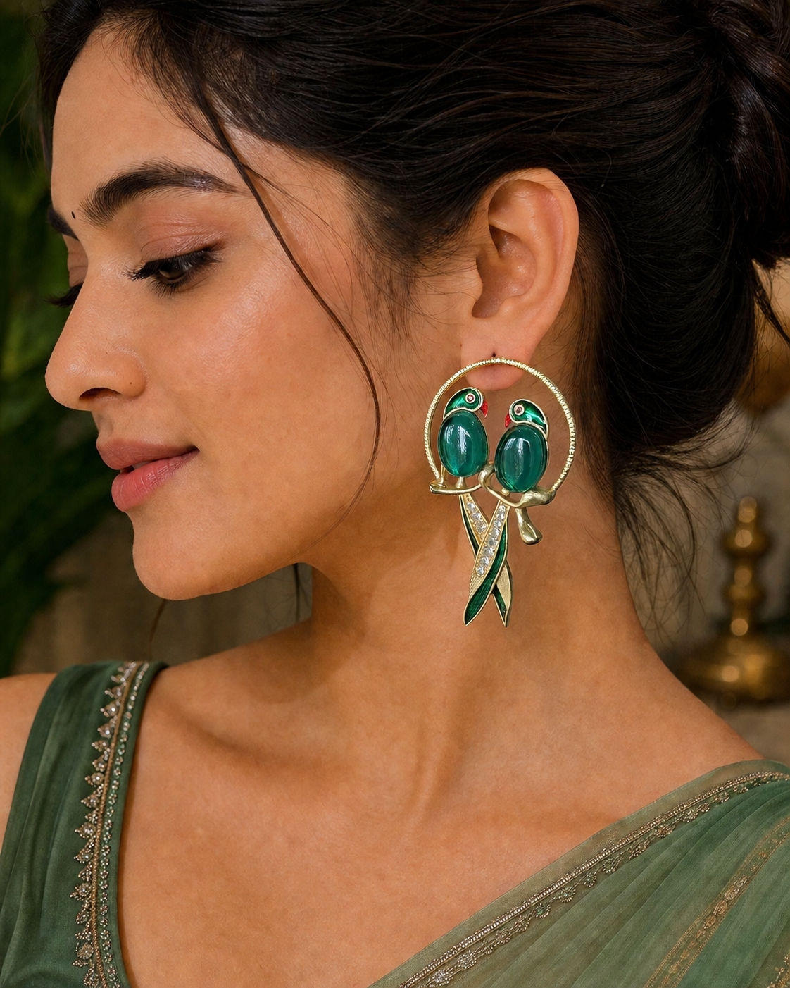 Twin Parrot Pendant Necklace Set