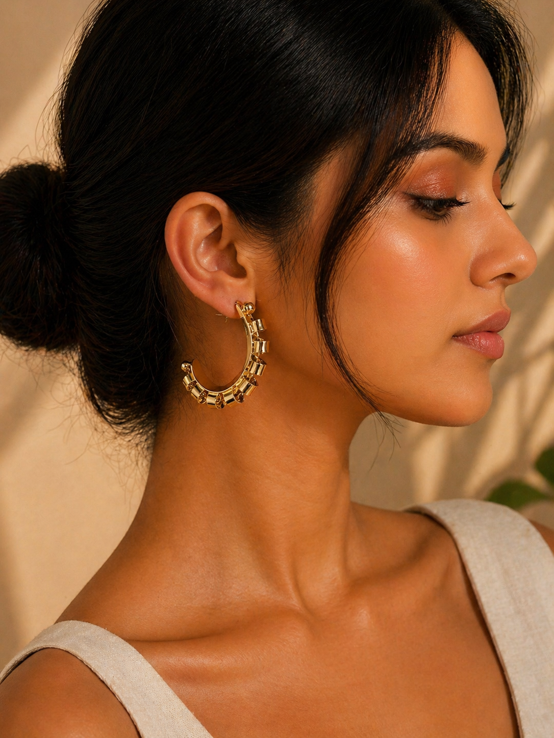 Sculpted Curve Hoops
