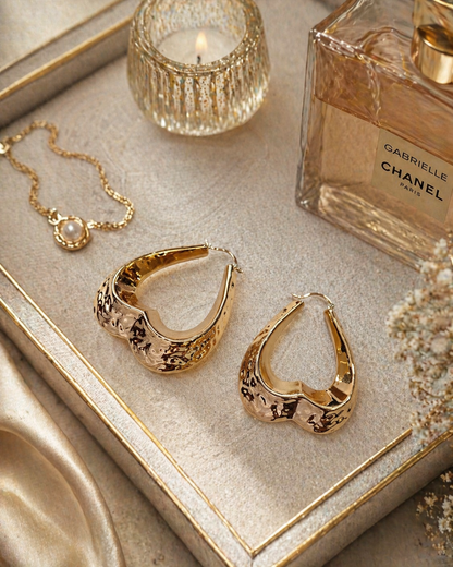 Golden Heart Curve Hoops