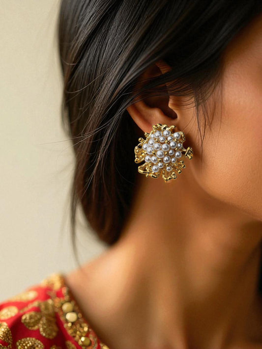 CLUSTER PEARL EARRINGS