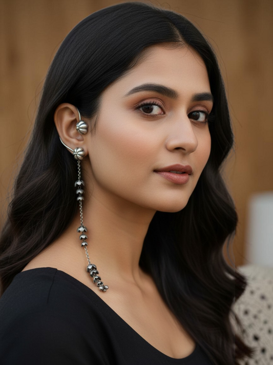 Midnight Drift Ear Cuff Chain
